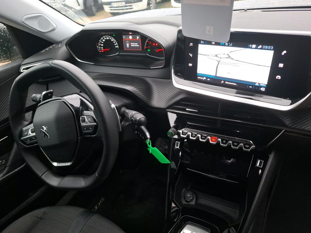 Peugeot 2008 BlueHDi 130 S&S EAT8 Allure 2022