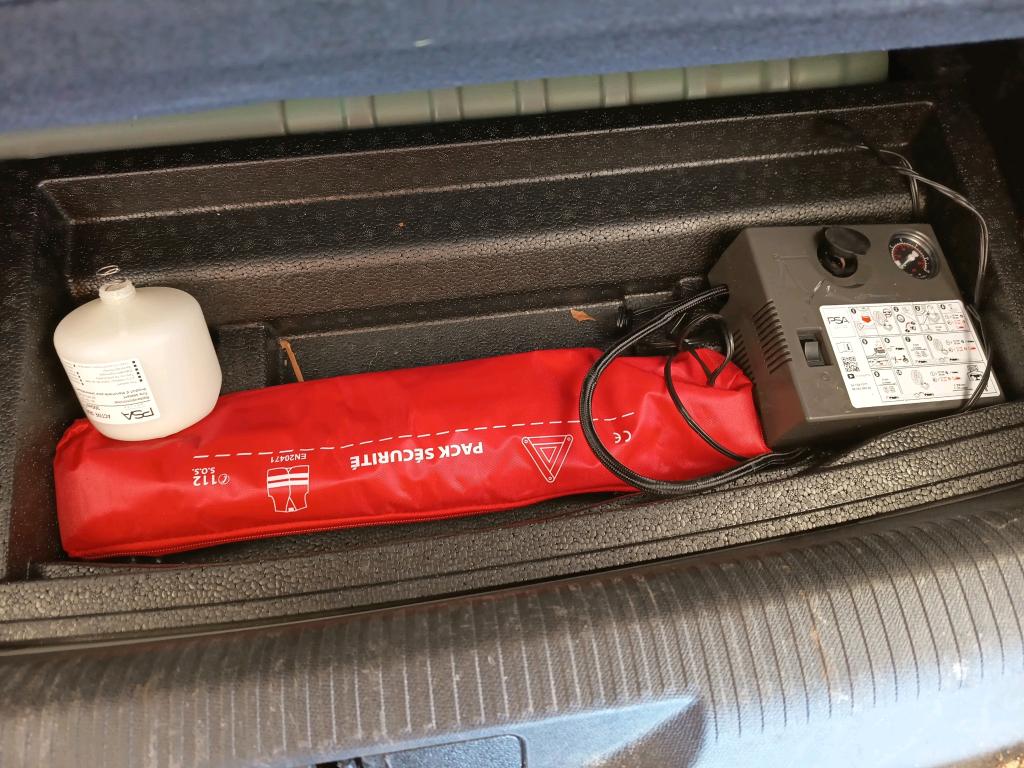 Peugeot 308 PHEV 180 e-EAT8 Active Pack 2023