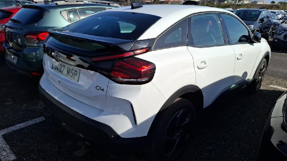 Foto Citroën C4 X 9