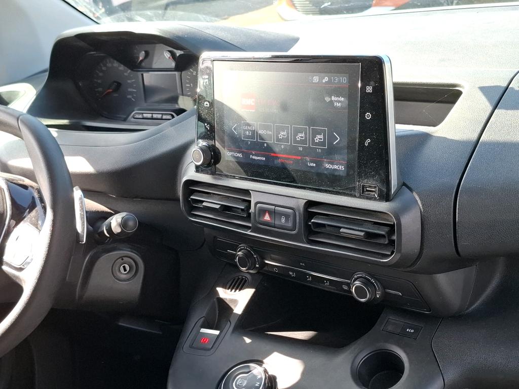 Peugeot PARTNER FOURGON STANDARD 650 KG BLUEHDI 130 S&S EAT8 ASPHALT 2020