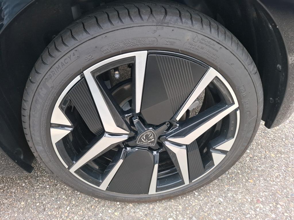 Peugeot 208 Hybrid 145 ch e-DCS6 GT 2025
