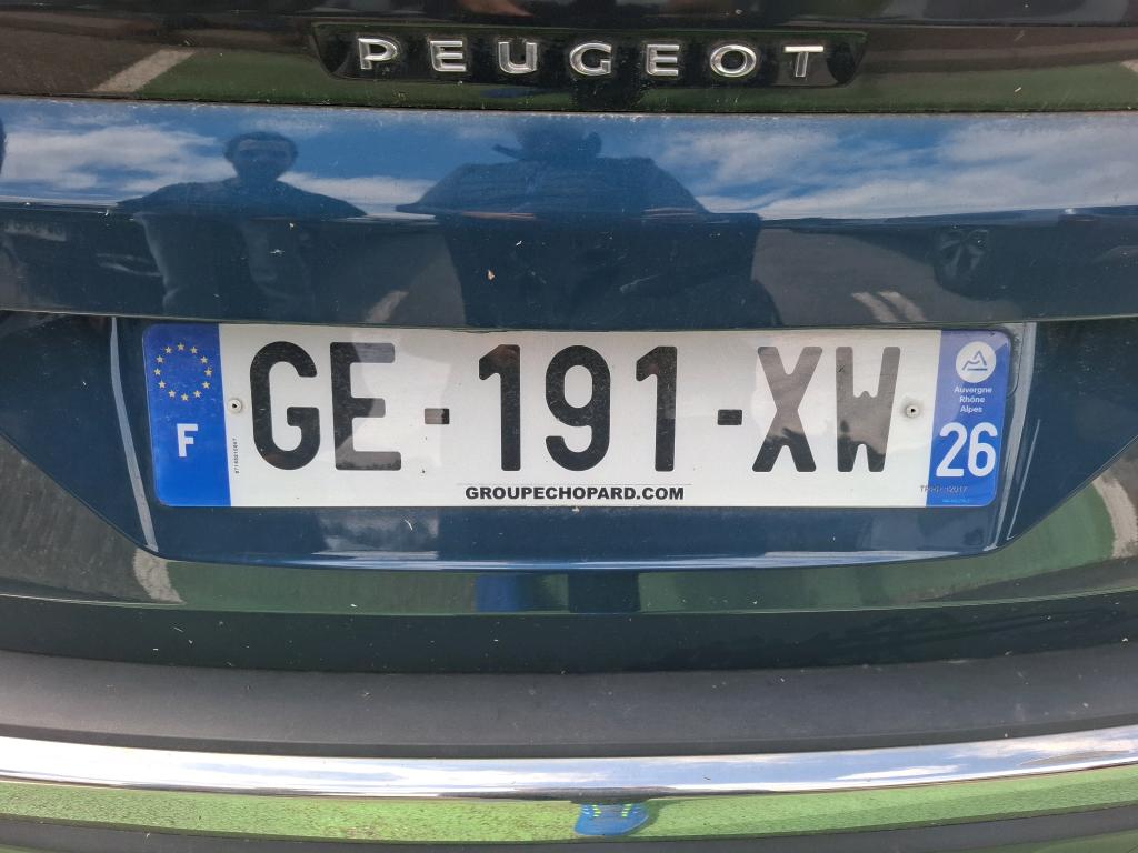 Peugeot 3008 Hybrid 225 e-EAT8 Allure 2022