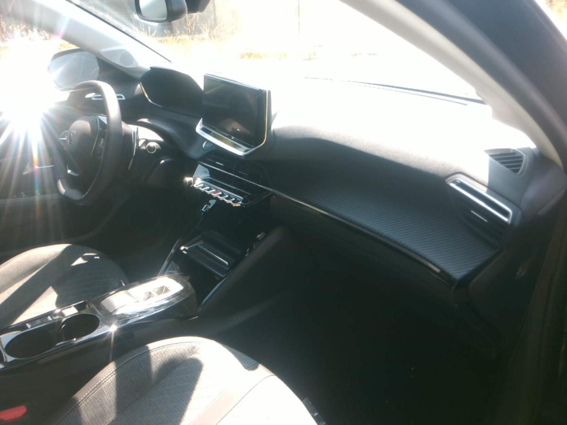 Peugeot 208 Hybrid 100 e-DCS6 Allure 2024
