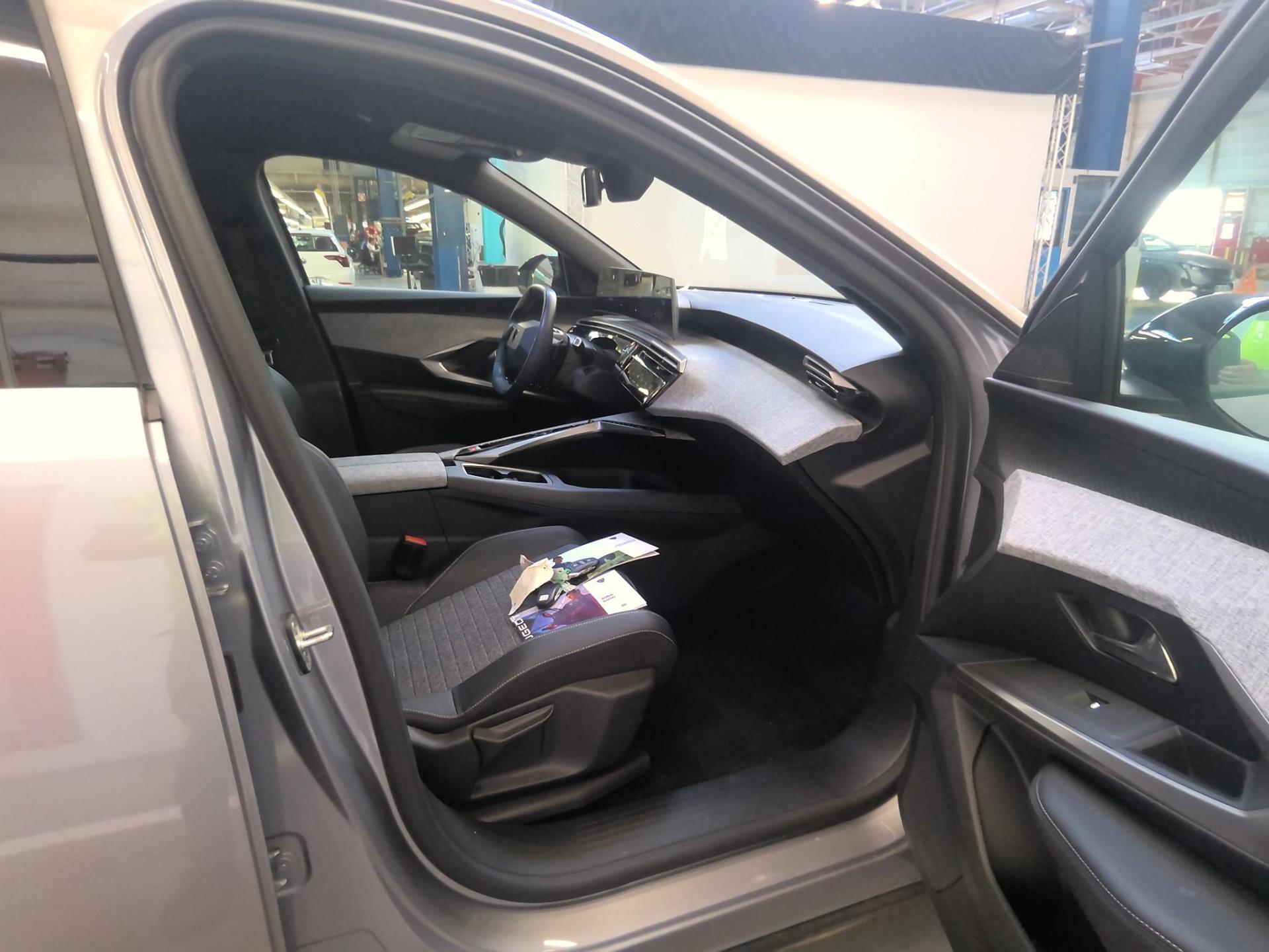 Peugeot 5008 Electrique 210 ch 73 kWh Allure 2025