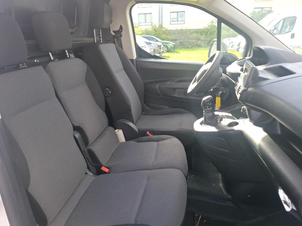 Peugeot PARTNER FOURGON STANDARD 650 KG BLUEHDI 75 BVM5 PREMIUM 2020