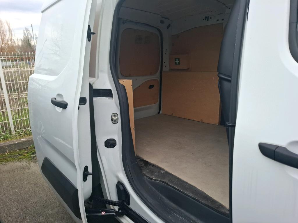 Peugeot PARTNER FOURGON STANDARD 650 KG BLUEHDI 100 S&S BVM5 ASPHALT 2019