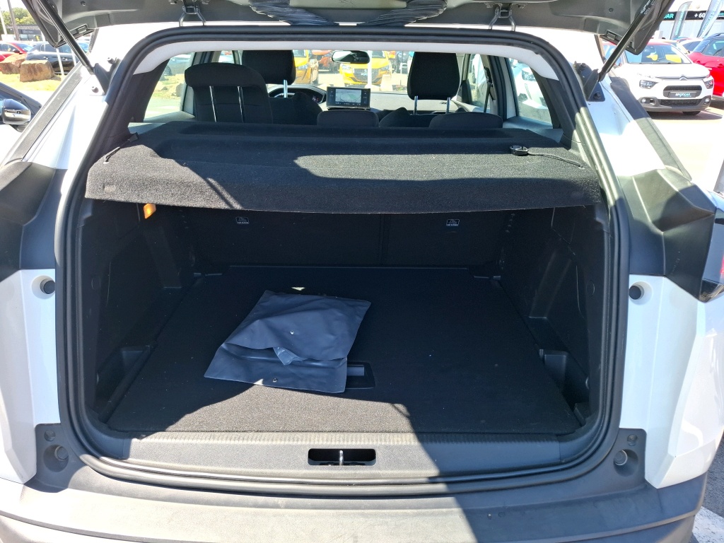 Peugeot 3008 BlueHDi 130ch S&S EAT8 Active Pack 2022