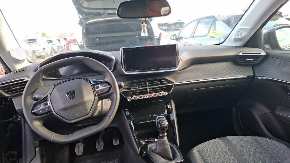 Foto Peugeot 208 15