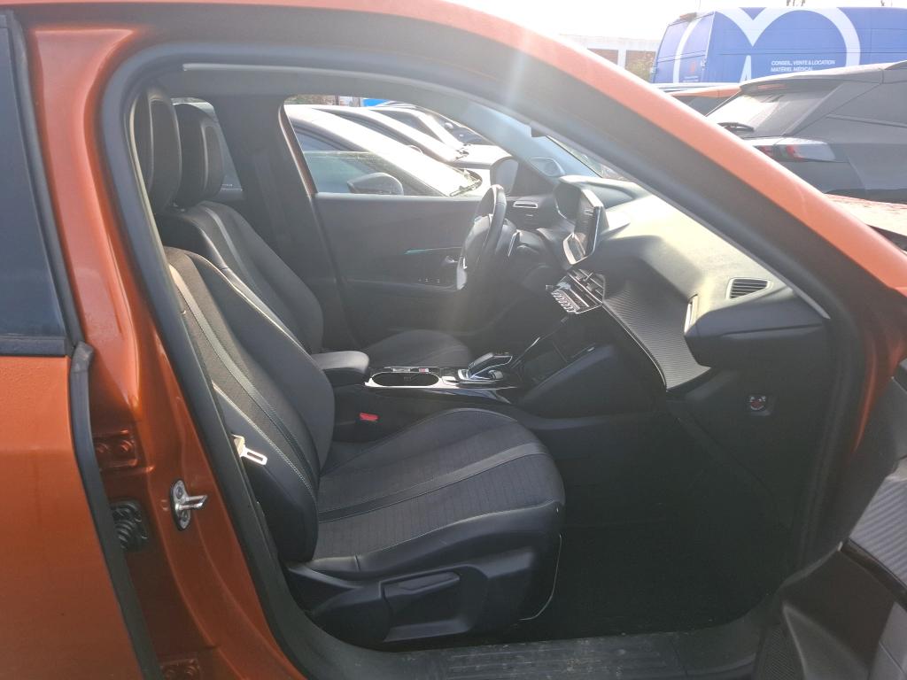 Peugeot 2008 BlueHDi 130 S&S EAT8 Allure 2021