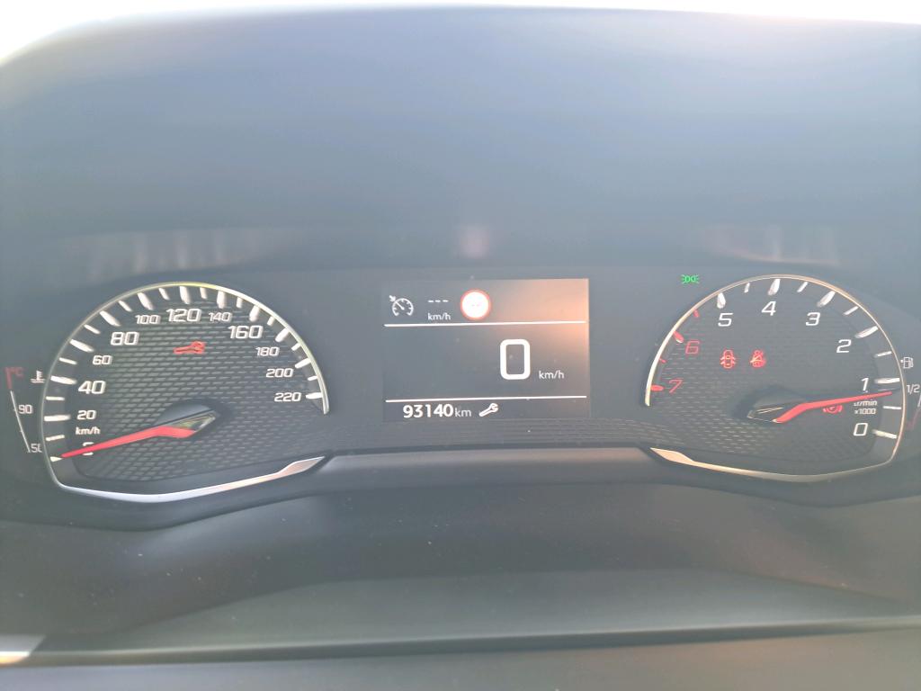 Peugeot 2008 BlueHDi 110 S&S BVM6 Active Business 2021
