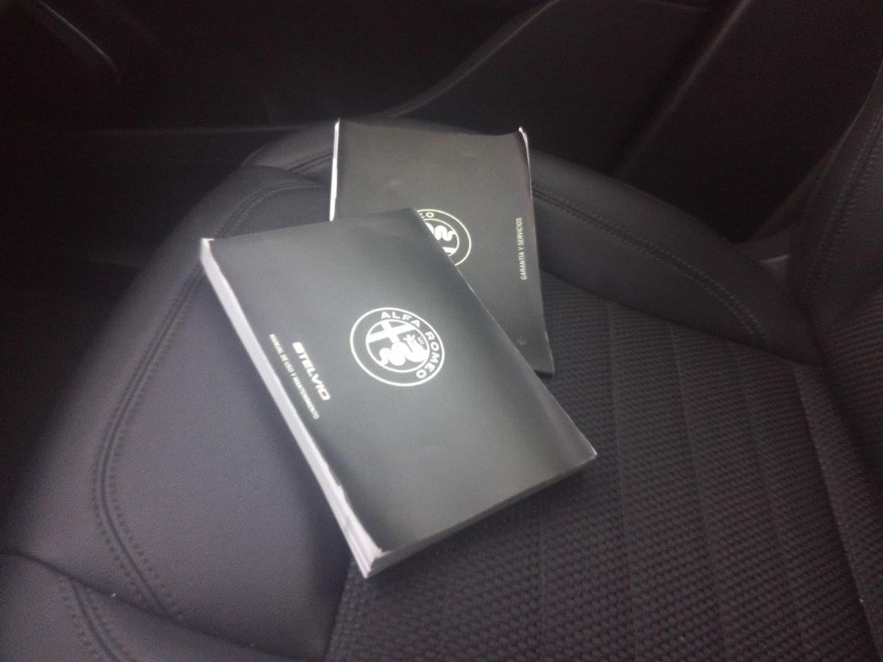 Foto Alfa Romeo Stelvio 7