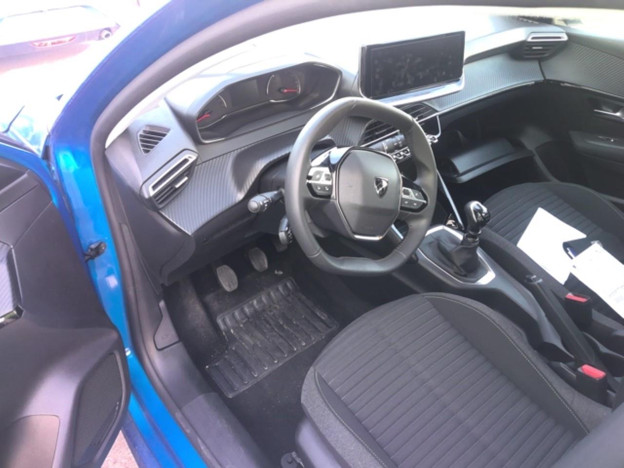 Foto Peugeot 208 3