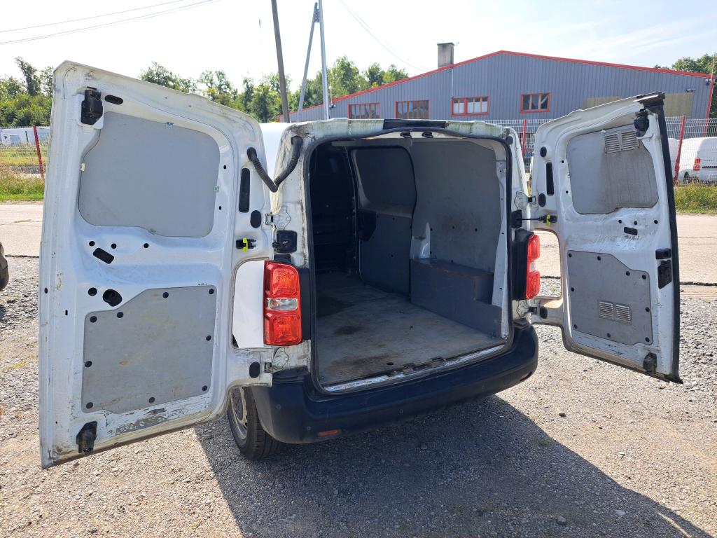 Peugeot EXPERT FGN TOLE STANDARD 2.0 BLUEHDI 120 S&S BVM6 ASPHALT 2020