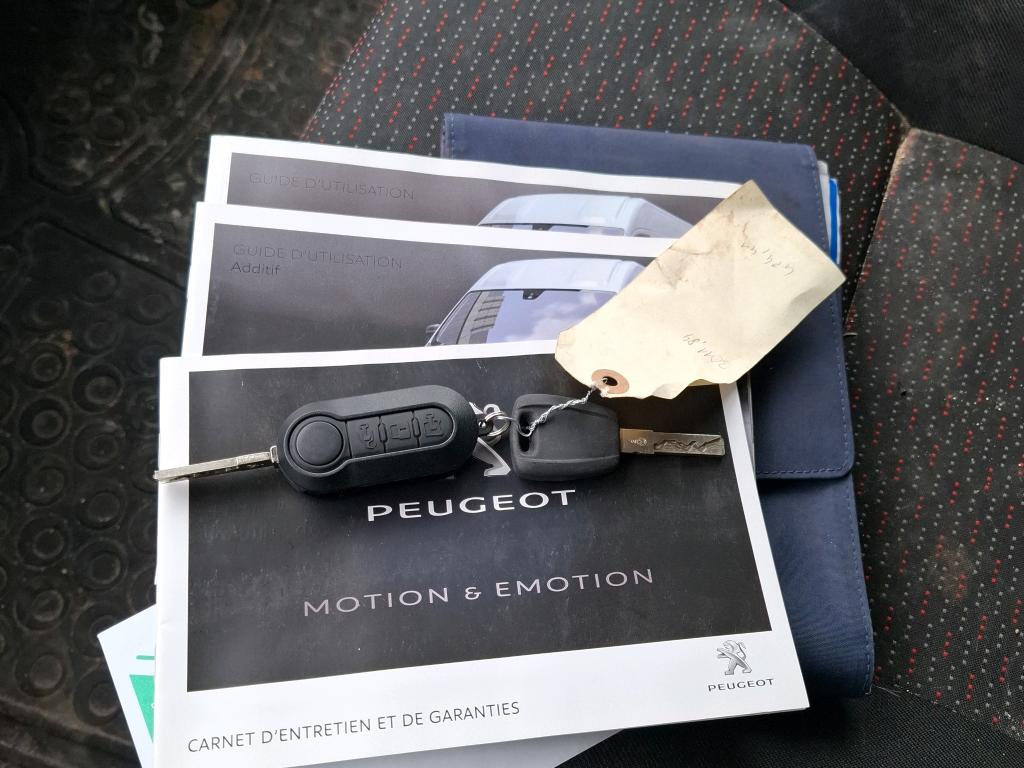 Peugeot BOXER CA 335 L2H2 2.2 HDi 110 2015