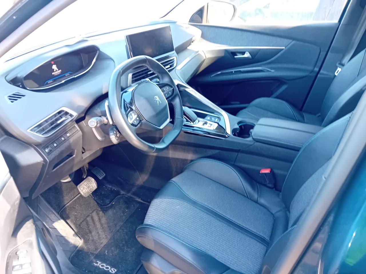 Foto Peugeot 3008 Hybrid 3