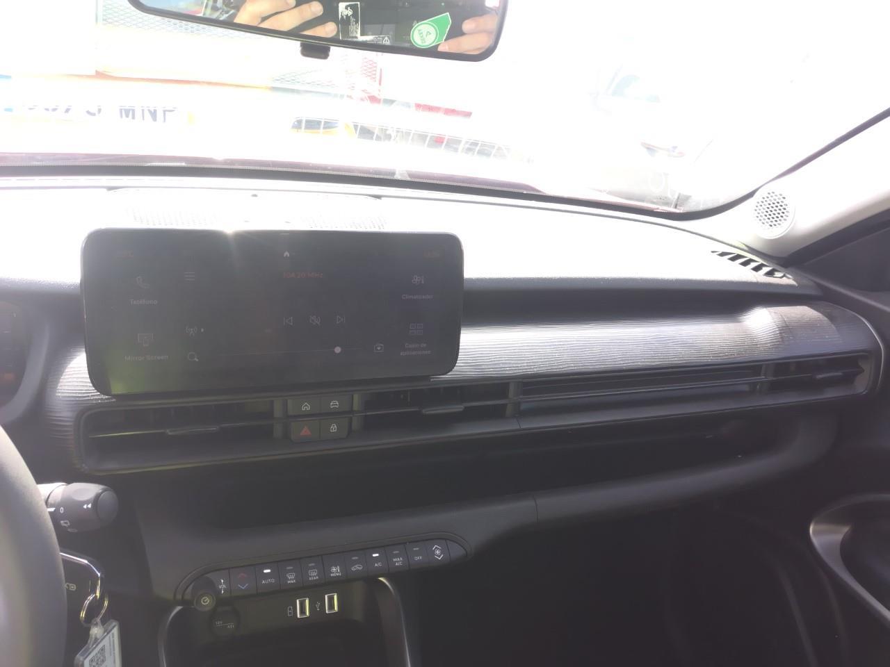 Foto Jeep AVENGER 16