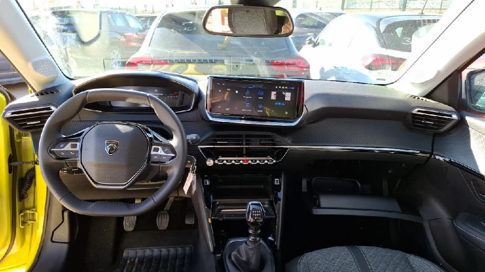 Foto Peugeot 208 14