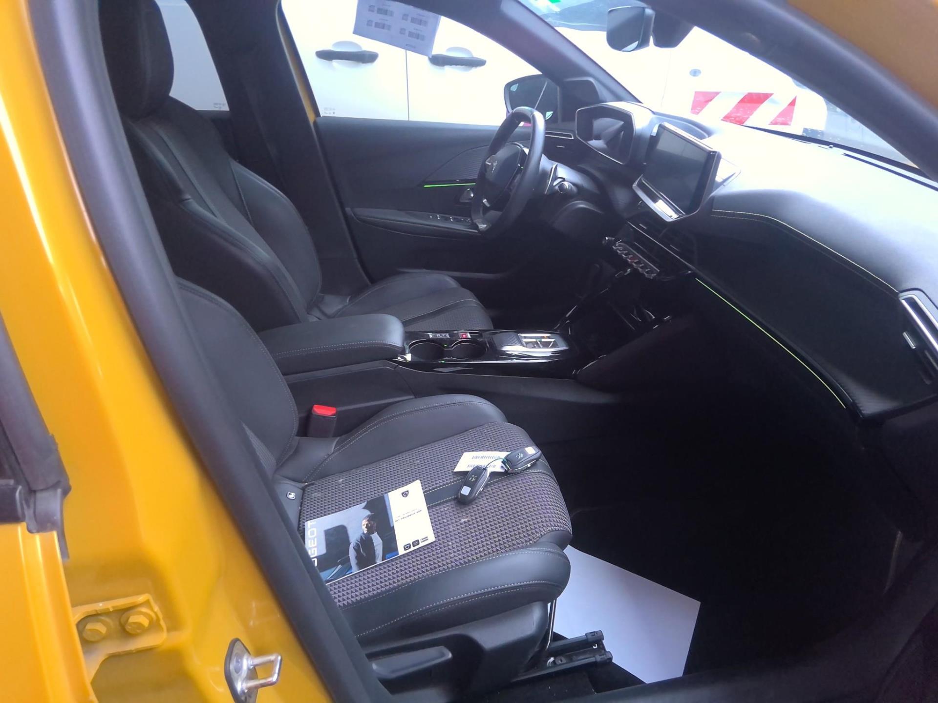 Peugeot 208 PureTech 130 S&S EAT8 GT 2024