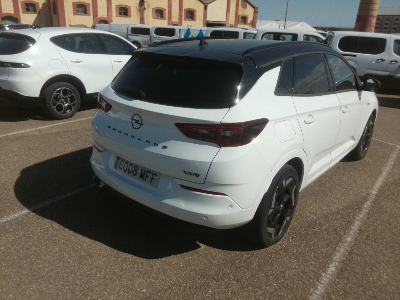 Foto Opel Grandland PHEV 4