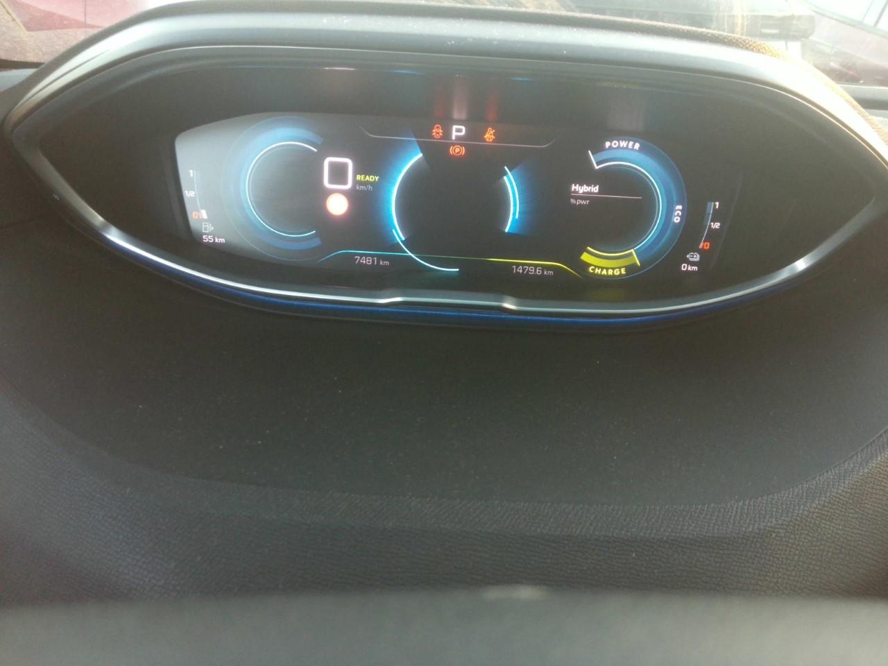 Foto Peugeot 3008 Hybrid 5