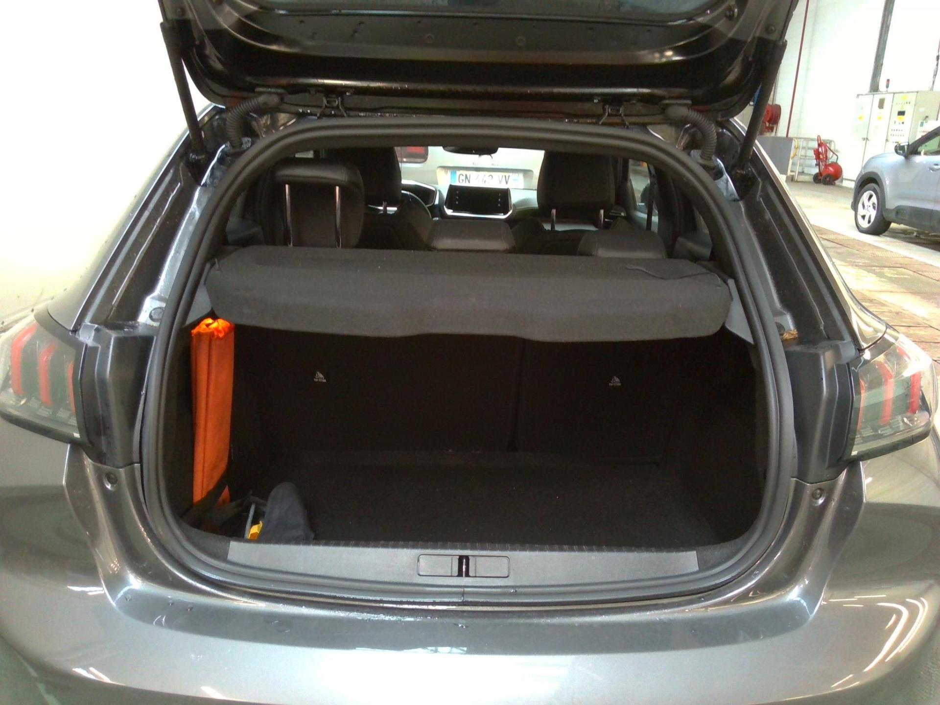Peugeot 208 BlueHDi 100 S&S BVM6 GT 2023