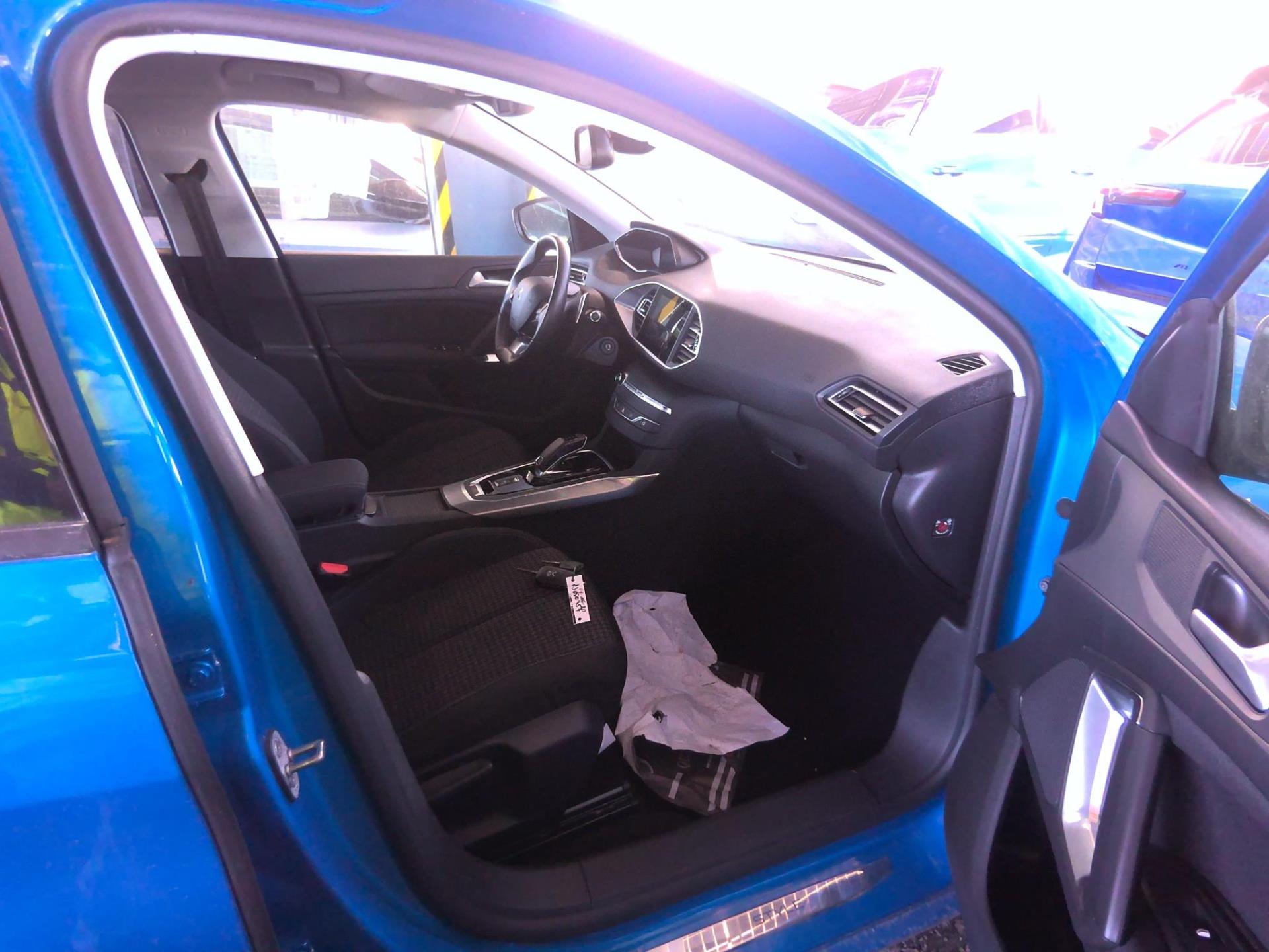 Peugeot 308 PureTech 130ch S&S EAT8 Style 2021
