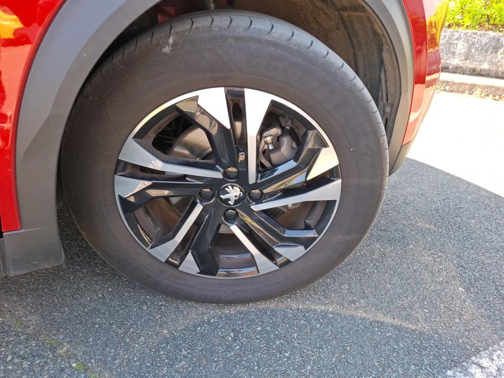 Peugeot 2008 BlueHDi 130 S&S EAT8 Allure Pack 2022