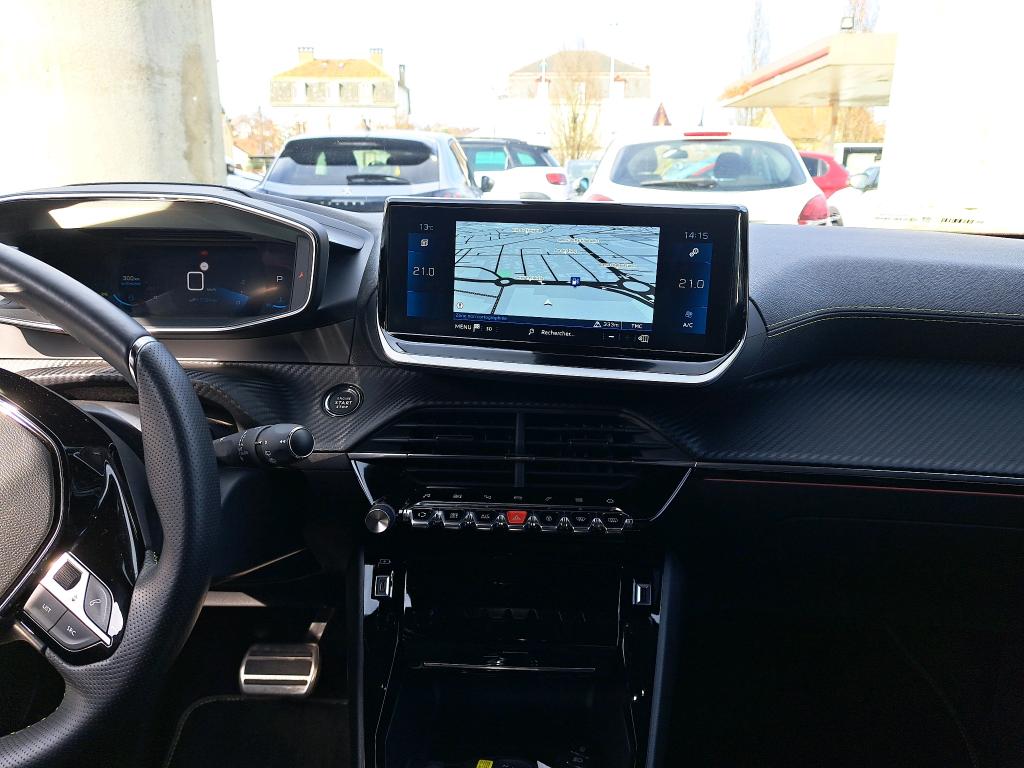 Peugeot 2008 PureTech 130 S&S EAT8 GT 2022
