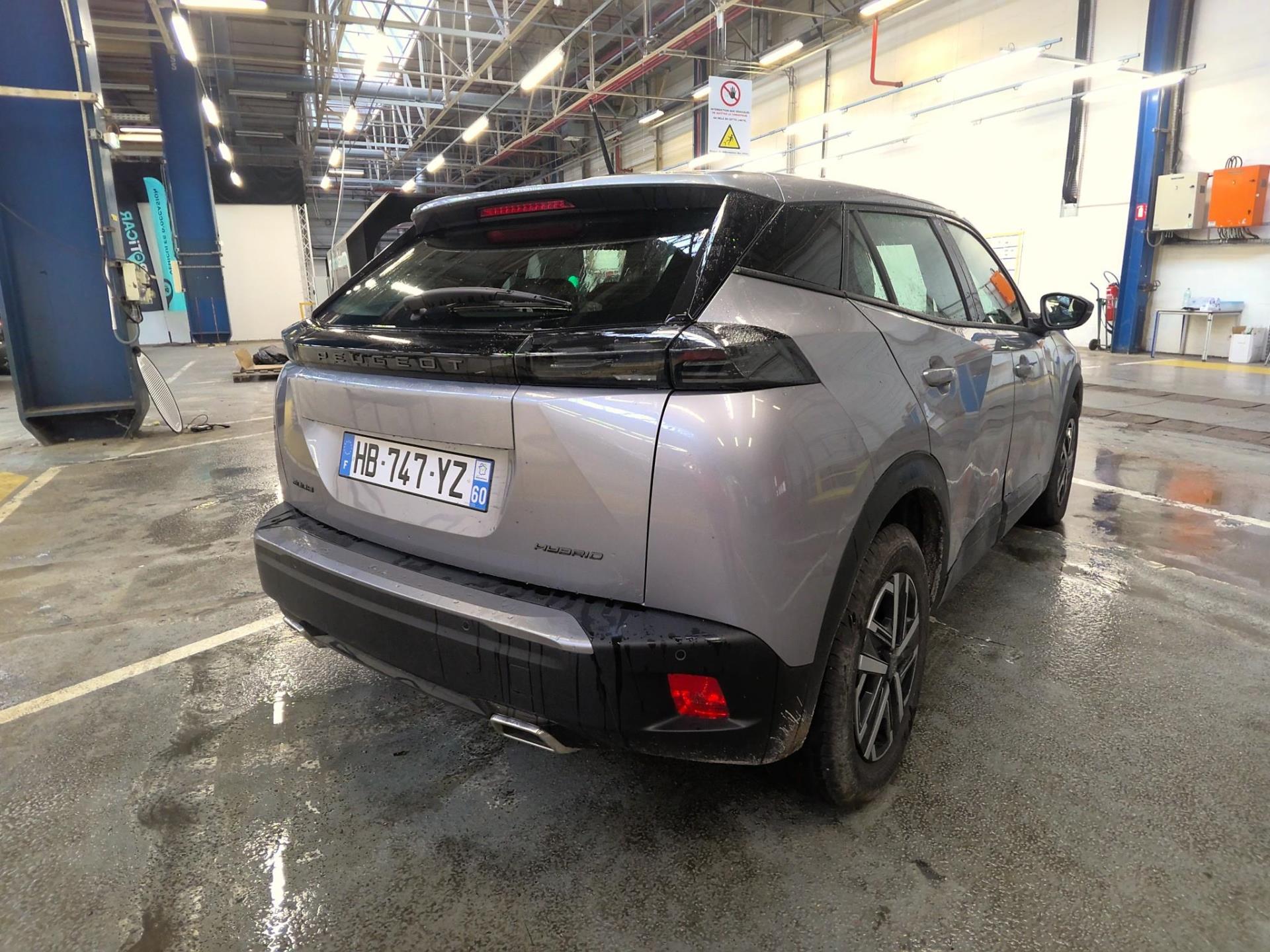 Peugeot 2008 Hybrid 136 e-DCS6 Style 2025