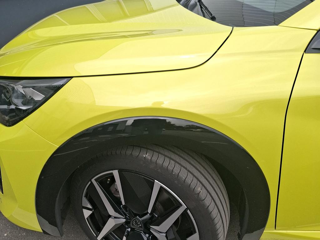 Peugeot 208 Hybrid 110 e-DCS6 GT 2025