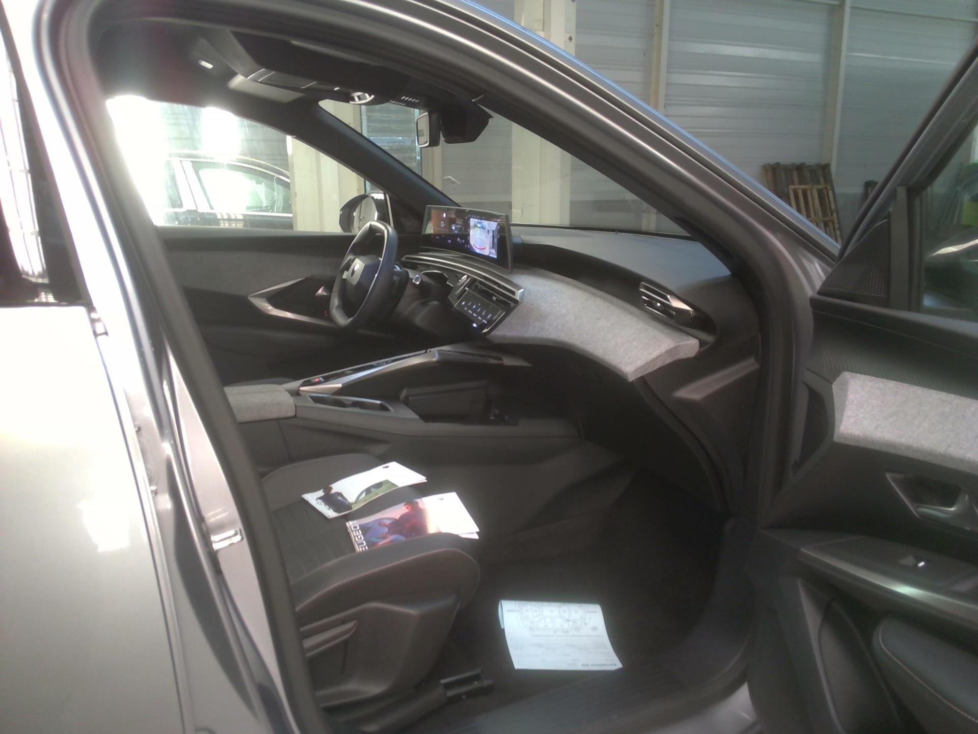 Peugeot 3008 Hybrid 136 e-DCS6 Allure 2024
