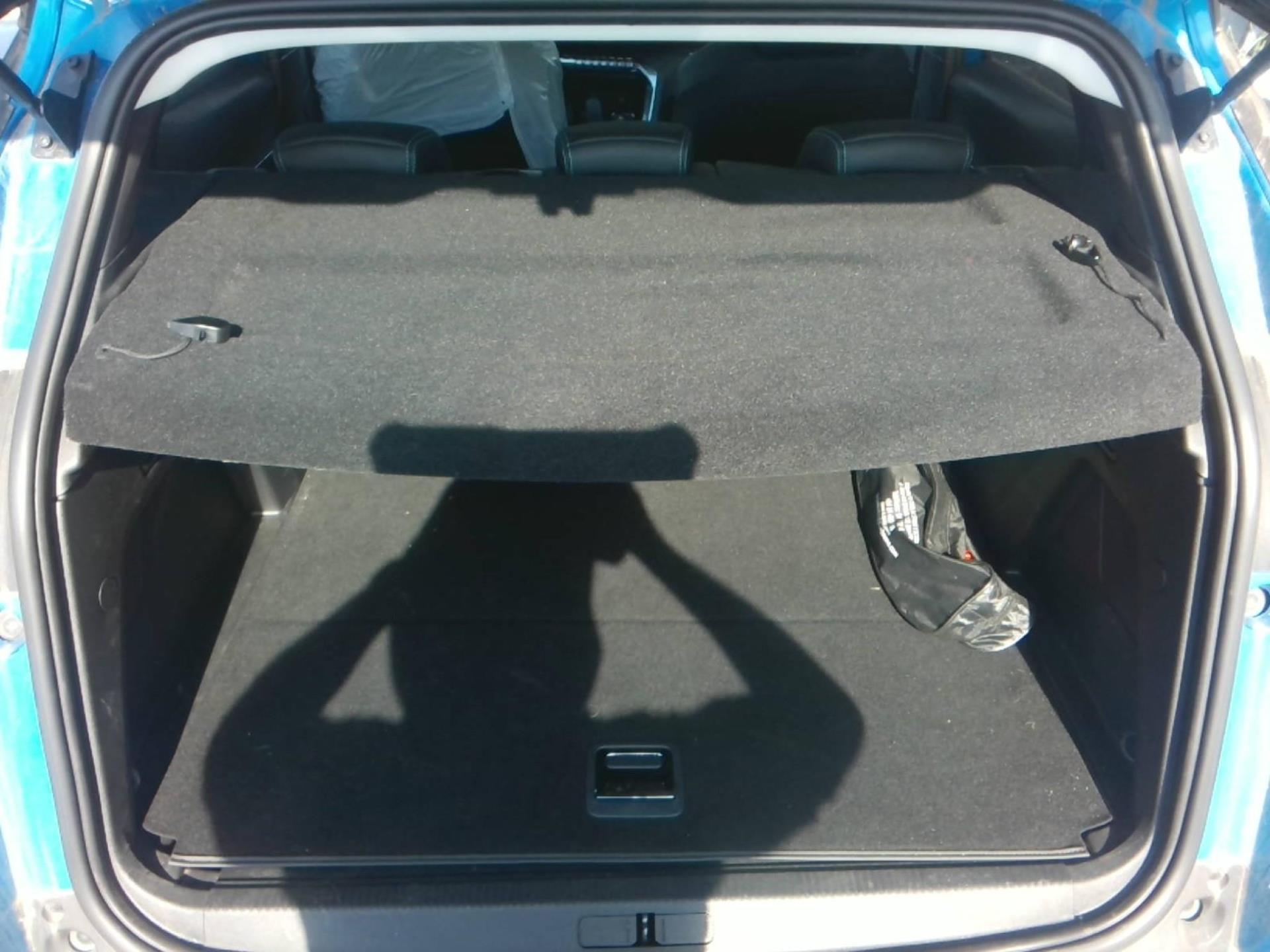 Peugeot 3008 Hybrid 225 e-EAT8 Allure 2022
