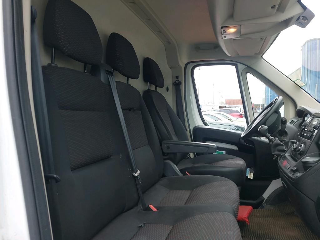 Peugeot BOXER TOLE 330 L2H2 BLUEHDI 120 S&S PREMIUM 2021