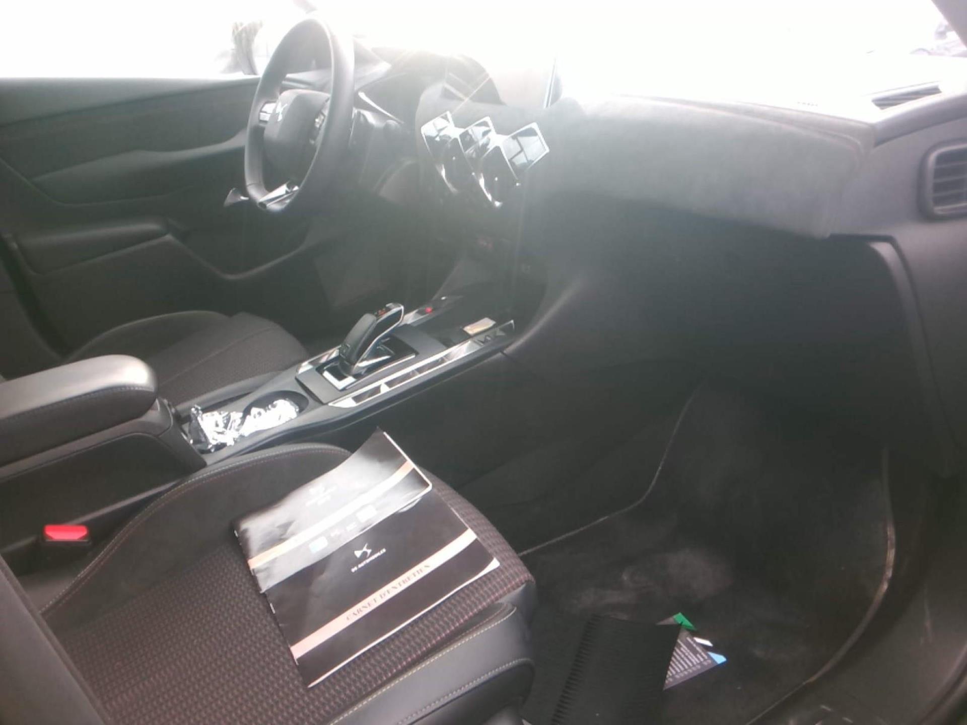 DS DS3 Crossback PureTech 130 EAT8 Performance Line+ 2023
