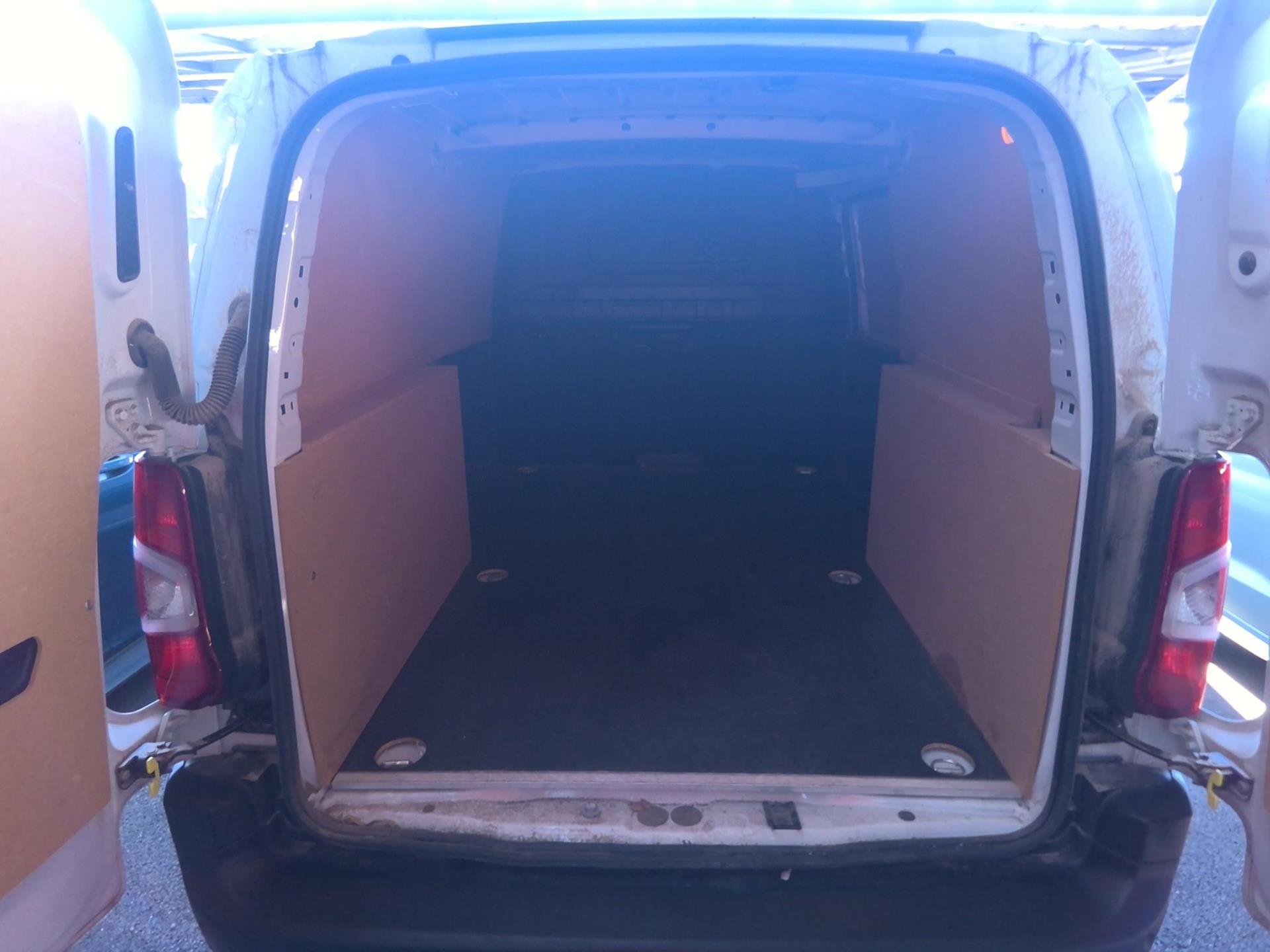 Citroen BERLINGO VAN TAILLE XL 950KG BLUEHDI 100 S&S BVM6 2023