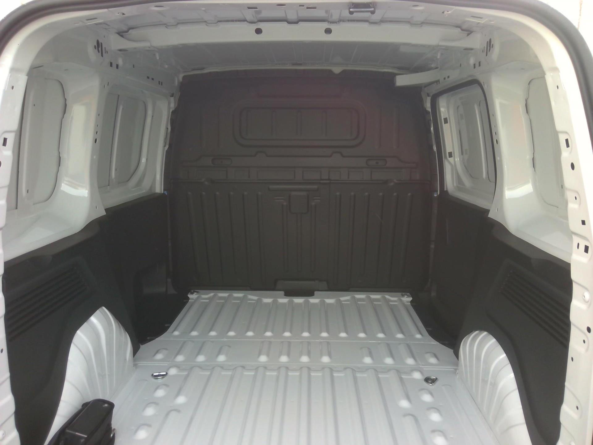 Peugeot PARTNER FOURGON M 650 KG BLUEHDI 130 S&S EAT8  2023