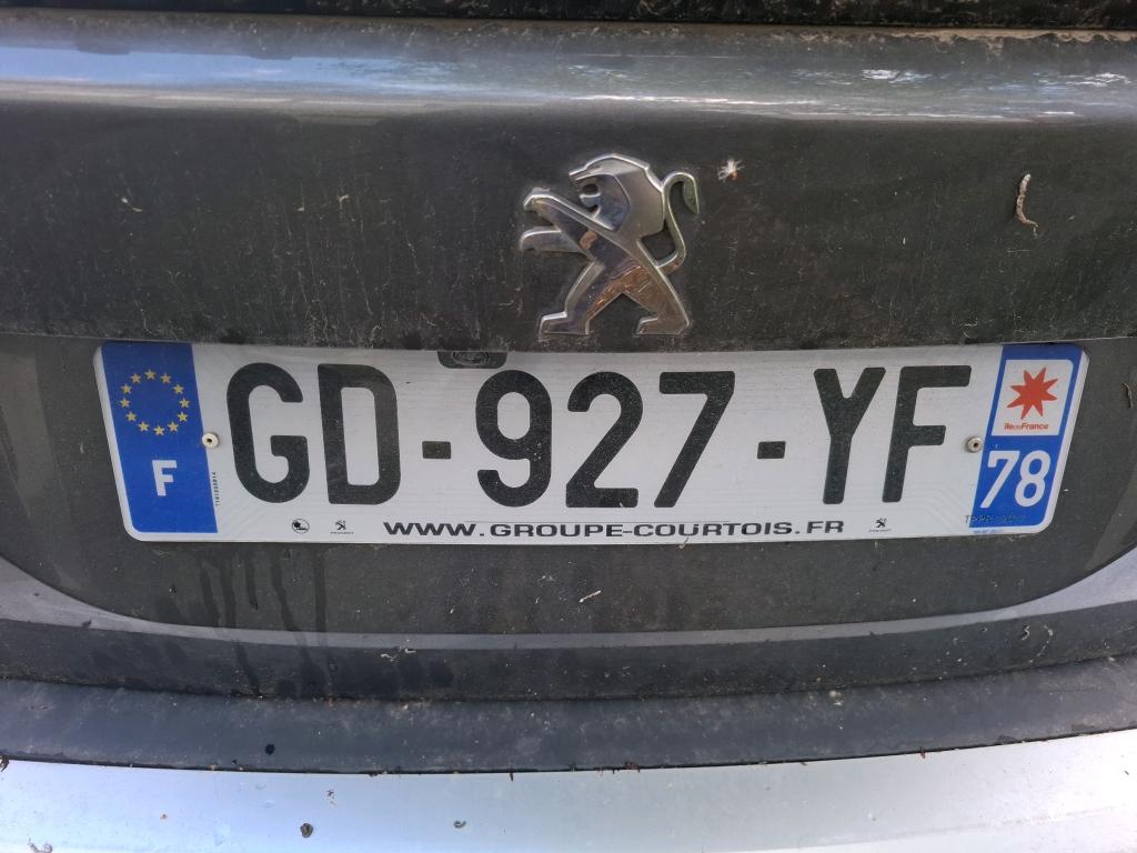 Peugeot 2008 BlueHDi 130 S&S EAT8 Allure Pack 2021