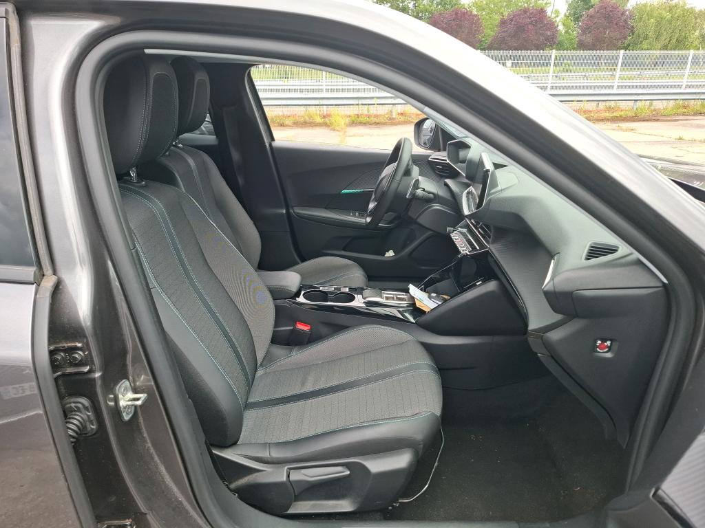 Peugeot 2008 PureTech 130 S&S EAT8 Allure Pack 2022