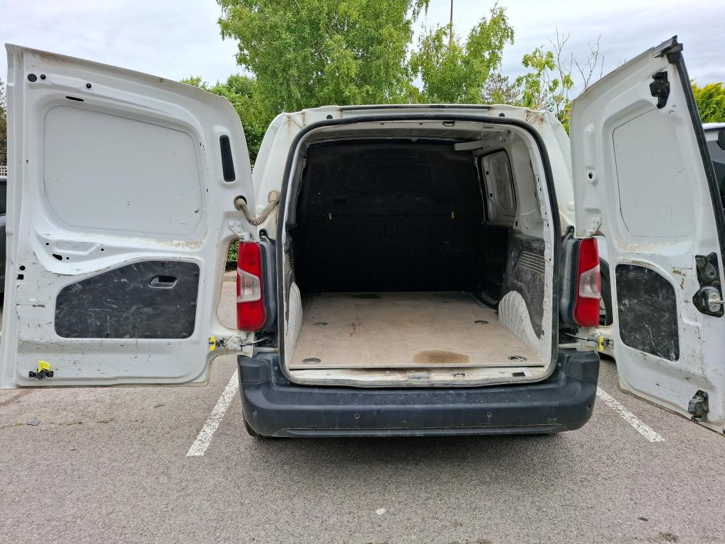 Peugeot PARTNER FOURGON STANDARD 650 KG BLUEHDI 100 S&S BVM5 PREMIUM 2020