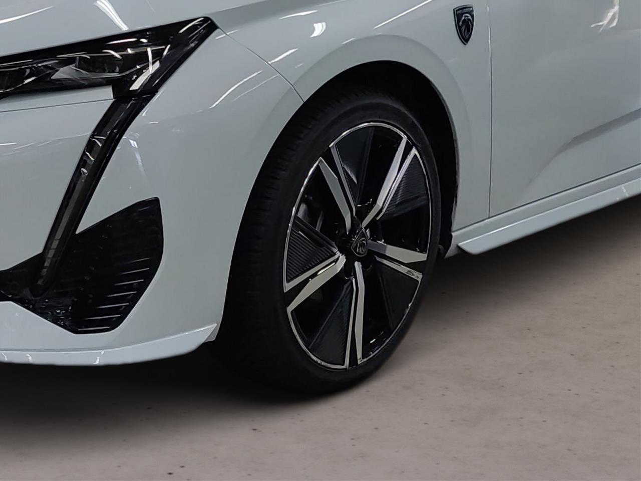 Peugeot 308 III 