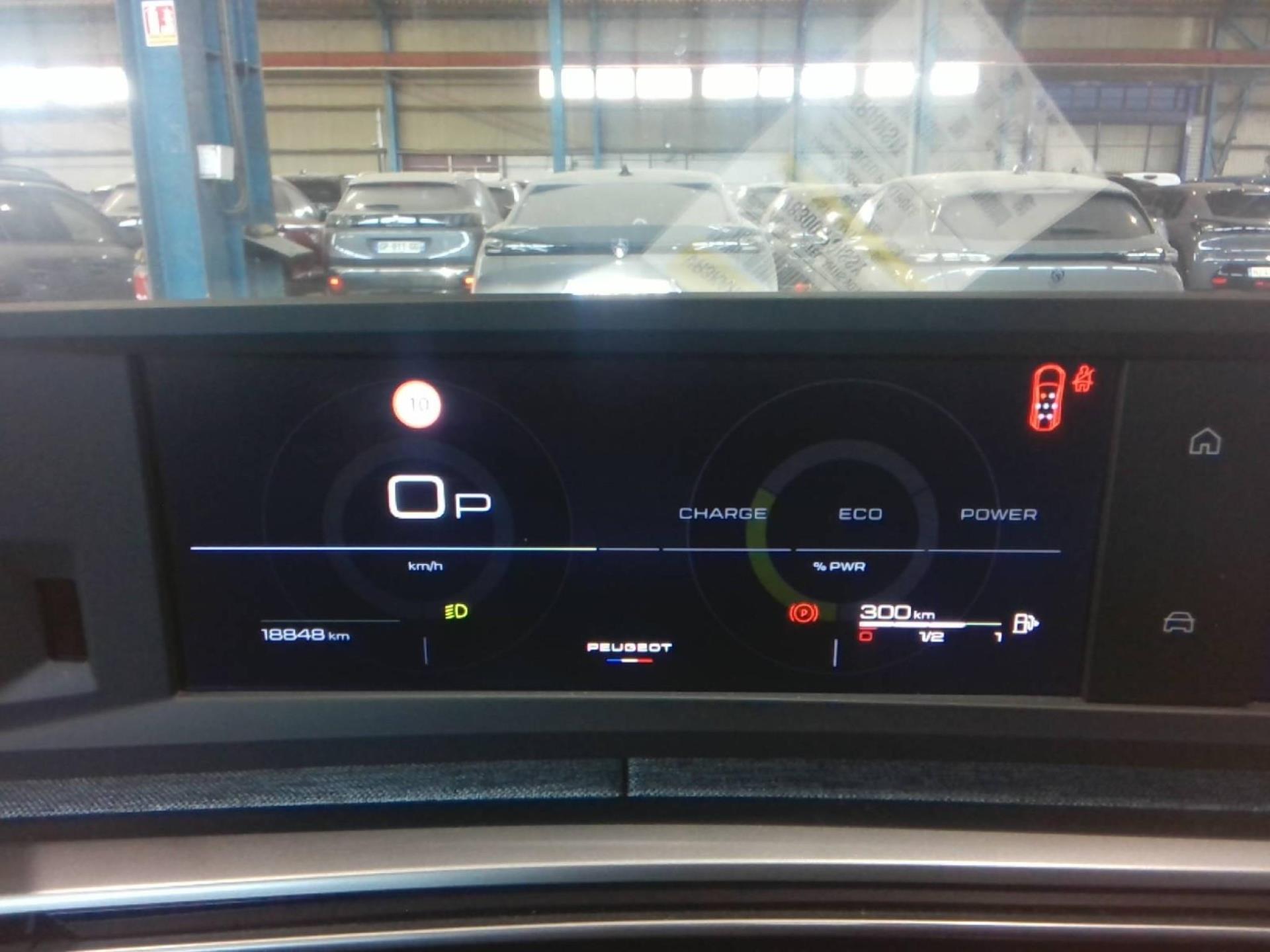 Peugeot 5008 Hybrid 145 ch e-DCS6 Allure 2025