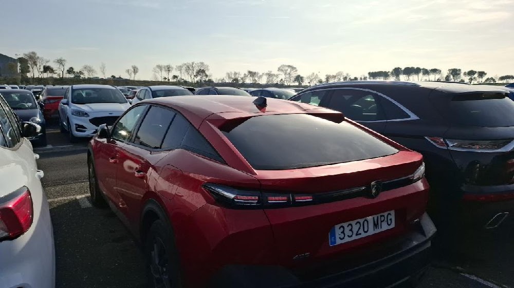 Foto Peugeot 408 5