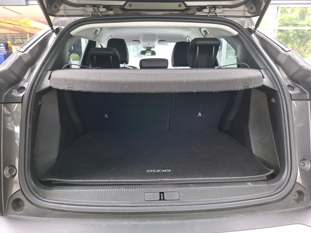 Peugeot 2008 PureTech 130 S&S EAT8 Allure Business 2021