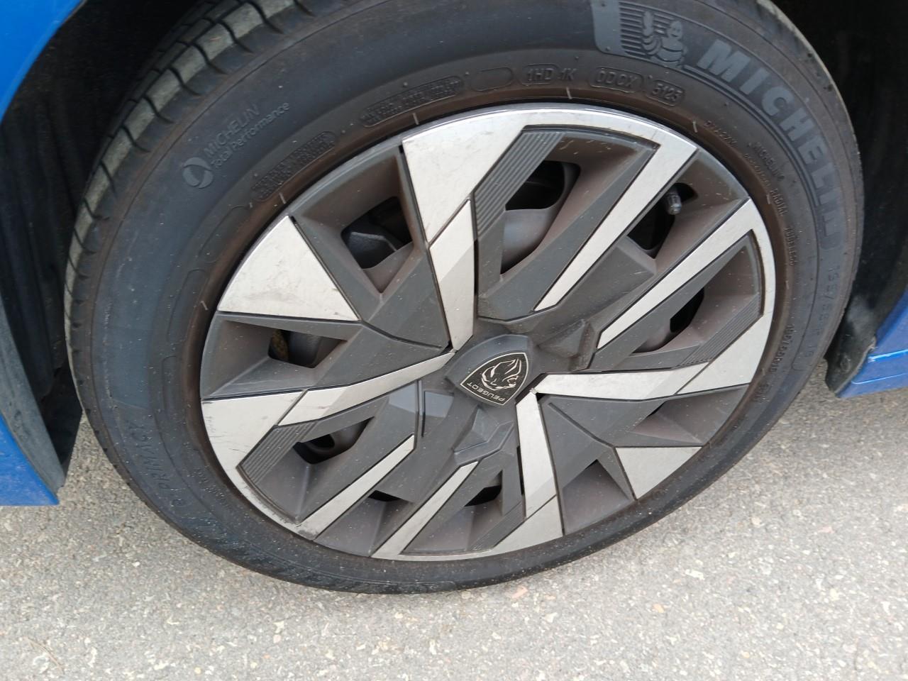 Foto Peugeot 208 21