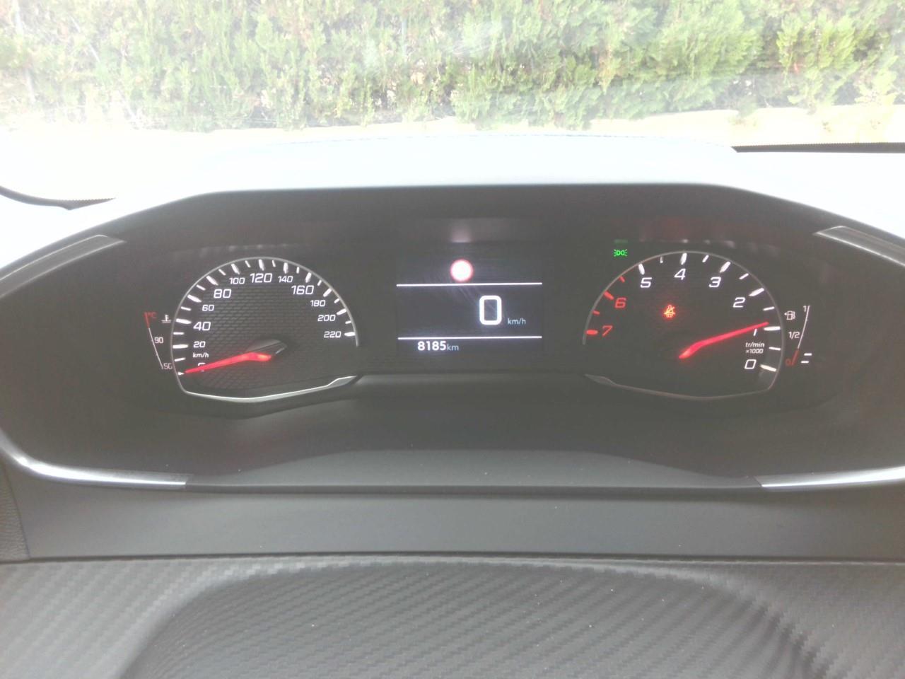 Foto Peugeot 208 8