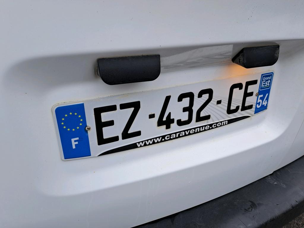 Peugeot EXPERT FGN TOLE STANDARD 2.0  BLUEHDI 120 S&S BVM6 PREMIUM 2018