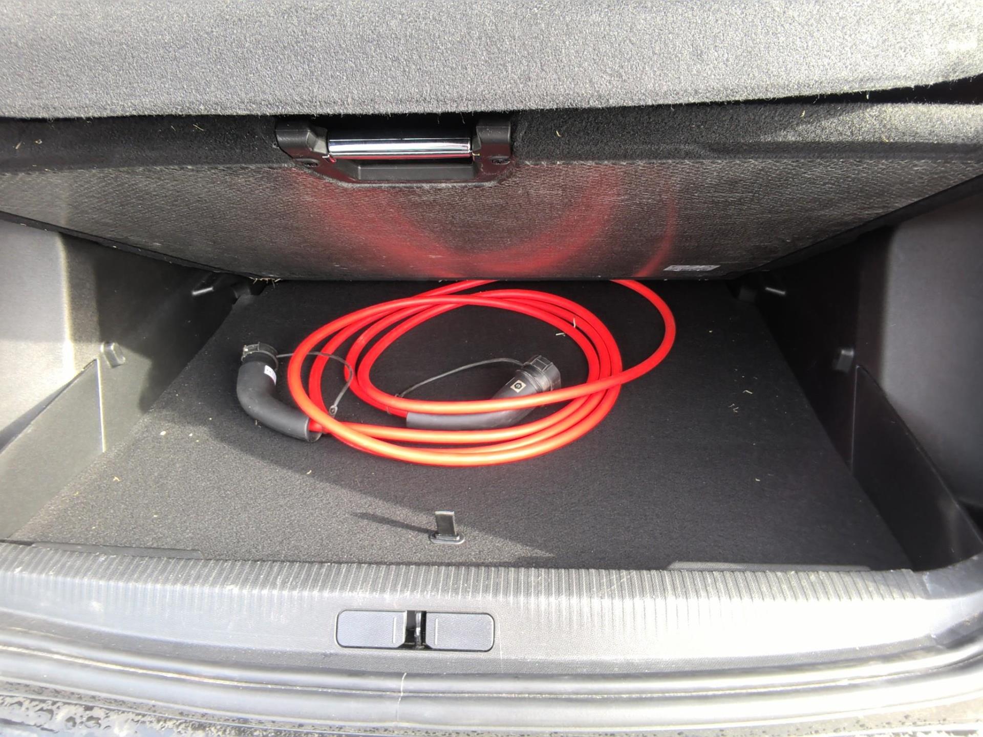 Peugeot 2008 Electrique 156 ch 54 kWh GT 2025