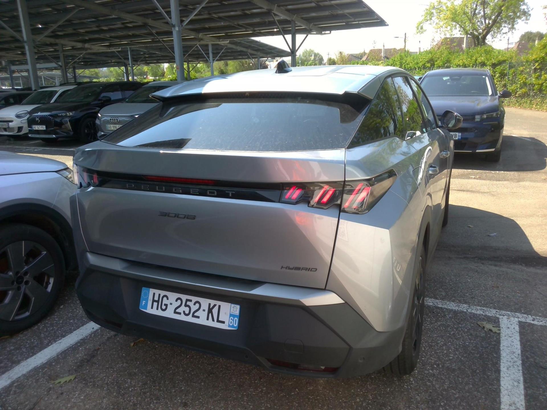 Peugeot 3008 Hybrid 145 e-DCS6 Allure 2025