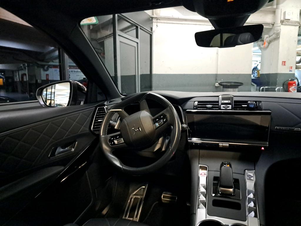 DS DS7 Crossback Hybride E-Tense 300 EAT8 4x4 Rivoli 2021