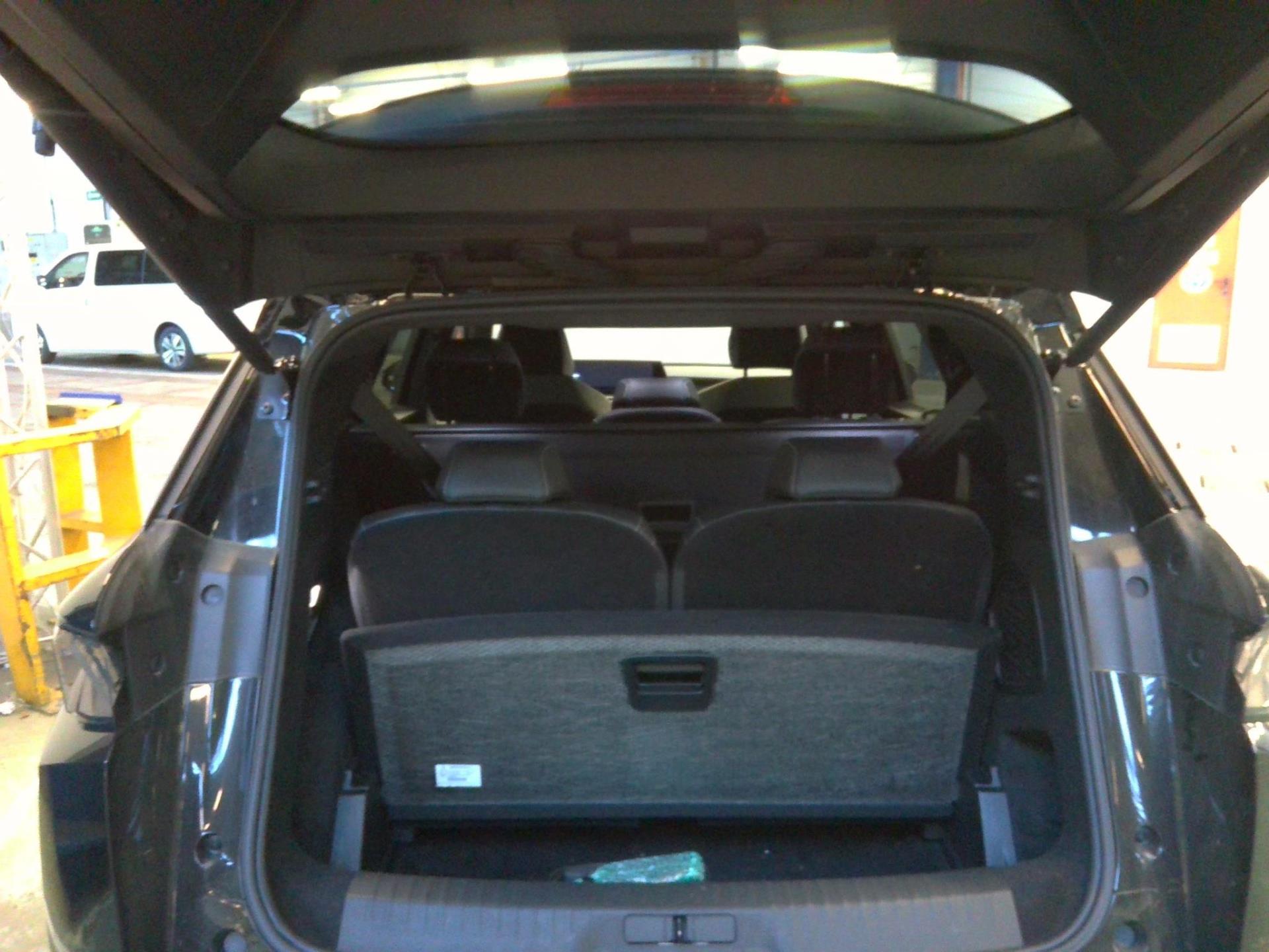 Peugeot 5008 Electrique 73 kWh 210 ch GT 2024